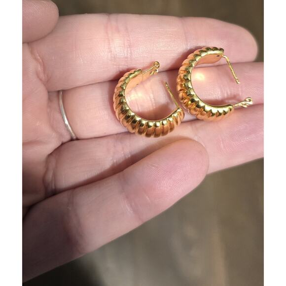18K Solid Yellow Gold Omega Clip Back Post Hoop Earrings READ DESCRIPTION!! - Picture 2 of 16